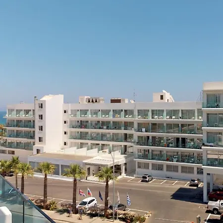 Otel The Blue Ivy & (adults Only)