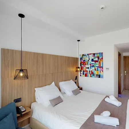 Otel The Blue Ivy & (adults Only)