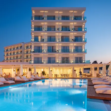 Hotel The Blue Ivy & (adults Only) 4*