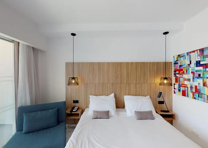 The Blue Ivy & (adults Only) Otel Protaras