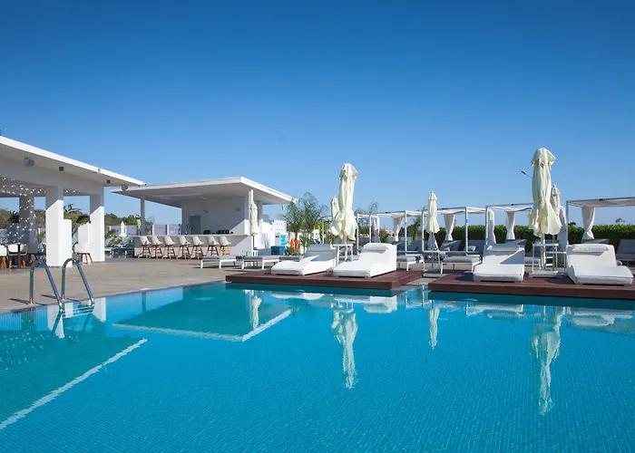 The Blue Ivy & (adults Only) Otel 4*