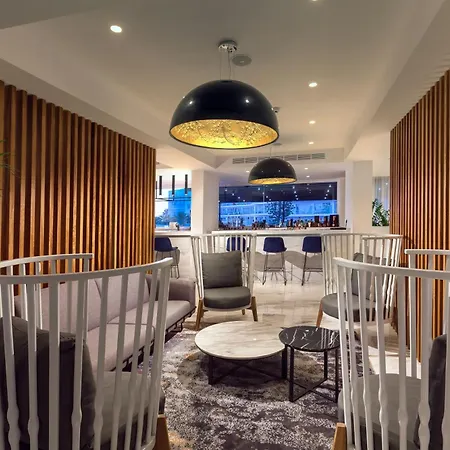 Hotel The Blue Ivy & (adults Only)