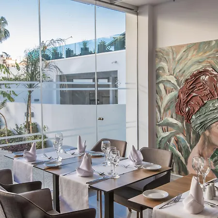 Hotel The Blue Ivy & (adults Only) 4*
