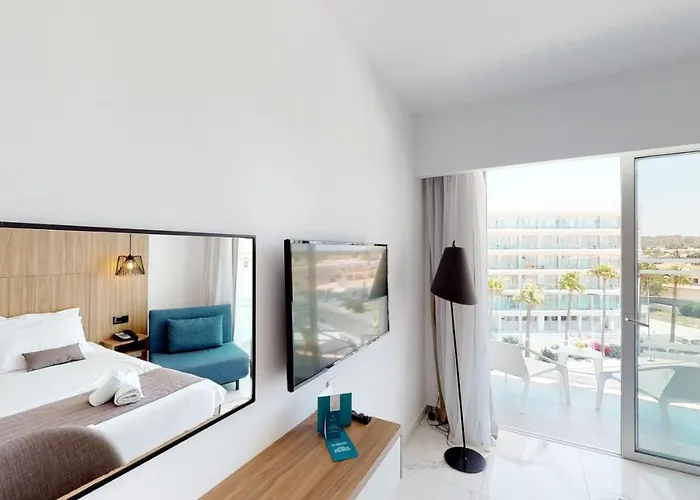 Hotel The Blue Ivy & (adults Only)