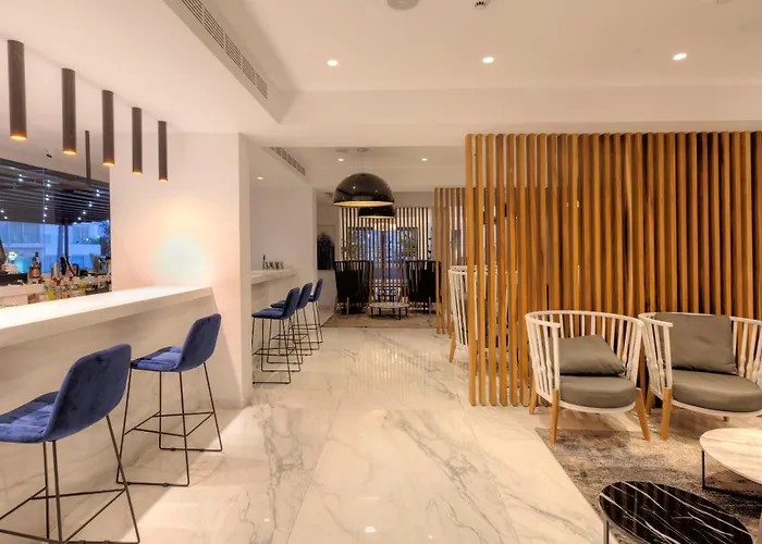 Hotel The Blue Ivy & (adults Only) 4*